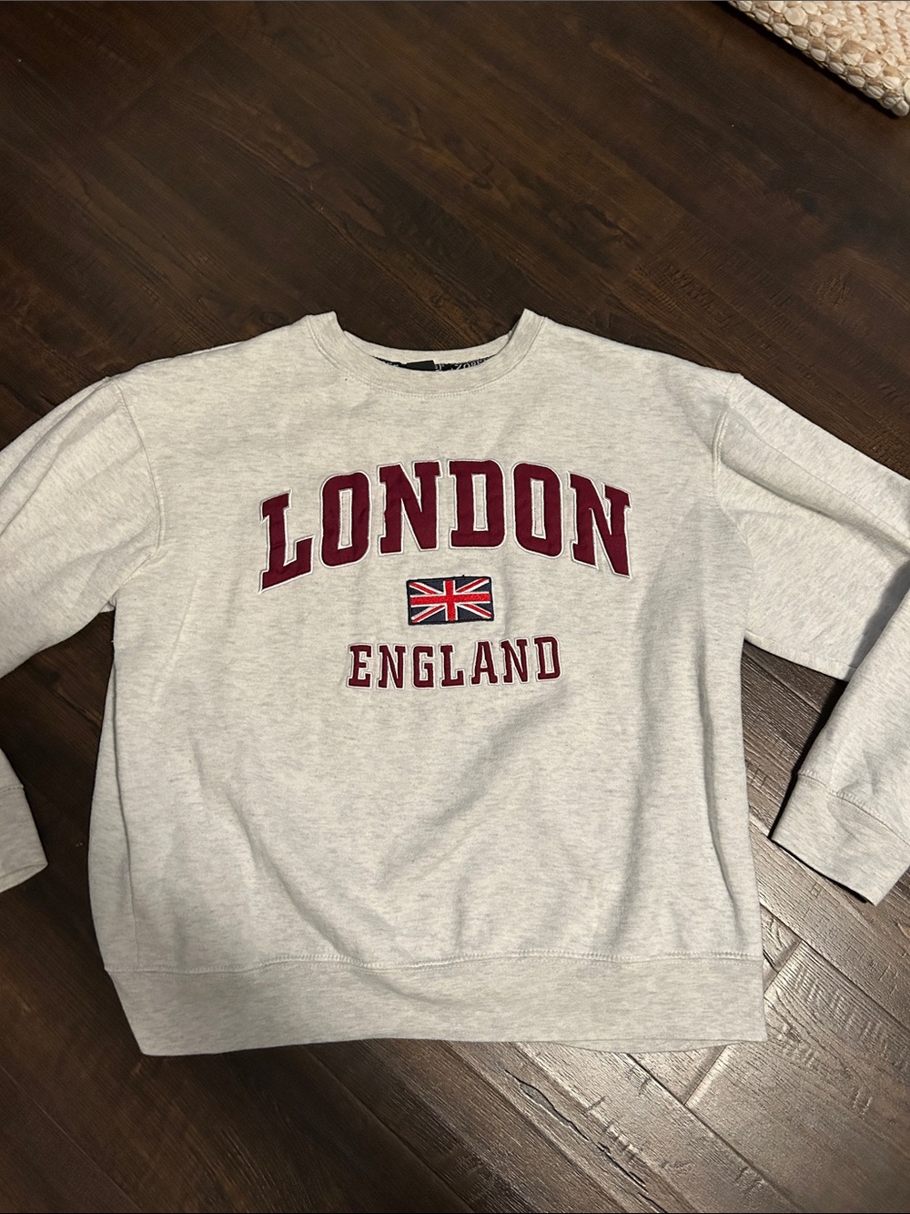 London England Crewneck Sweatshirt - Light Gray with Burgundy Lettering